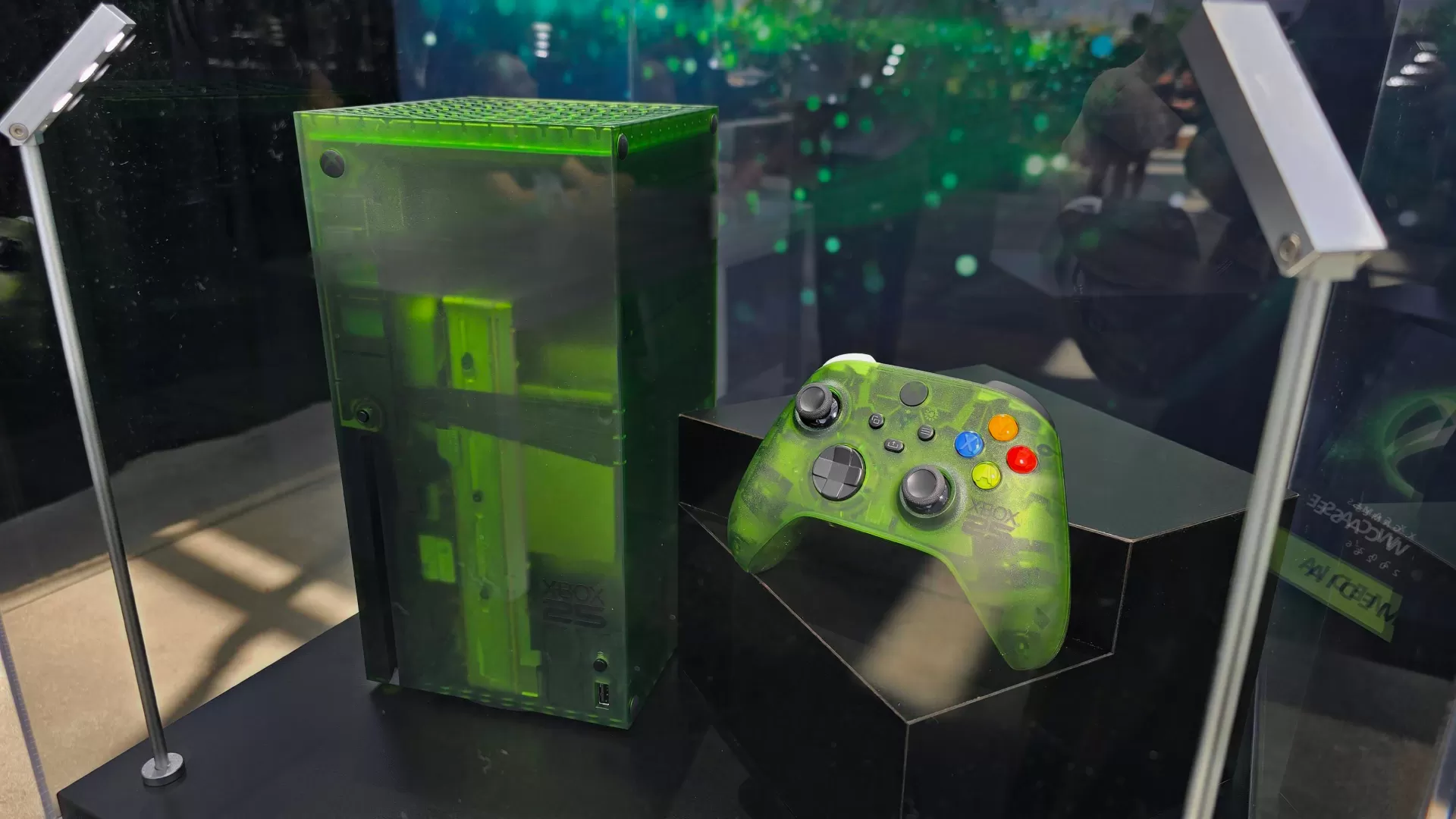 XBOX Series X25 Mit Retro-Grünem Design Vorgestellt