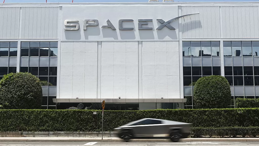 Google Mietet KI-Kapazität Von SpaceX Für 920 Millionen Dollar